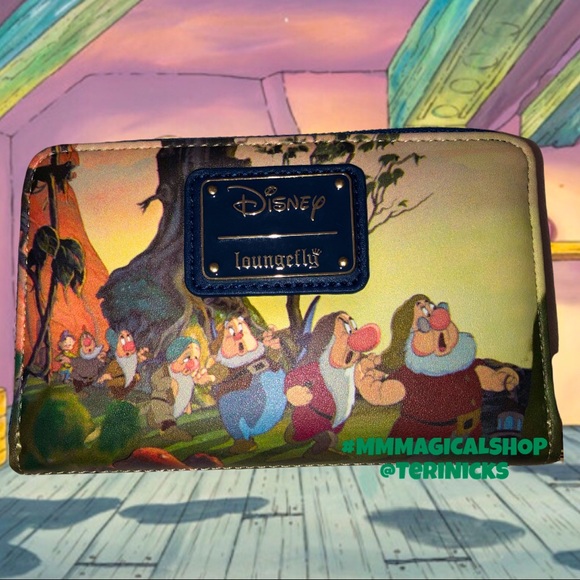 Loungefly Disney Snow White Scenes Crossbody Bag & Matching Zip Wallet - Picture 6 of 8